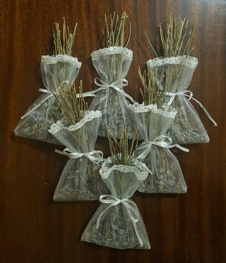 Ozdobne vrecuska s vonavou levandulou, 