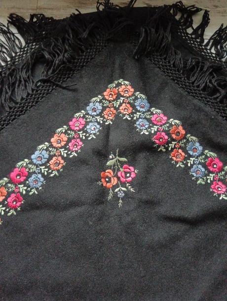 Folklórna ľudová šatka, jedinečná, obojstranná, 