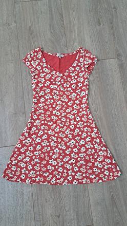 Červené kvietkované šaty, c&a,s