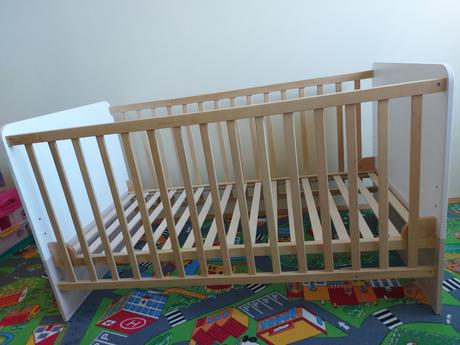 Detská izba - skrine + postieľka,