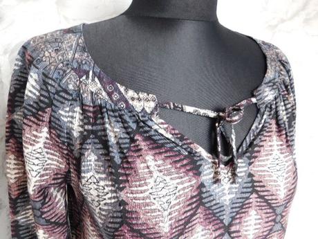 Pekna kvalitna bluzka, 36