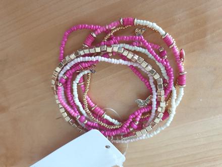 Koralkový náramok,