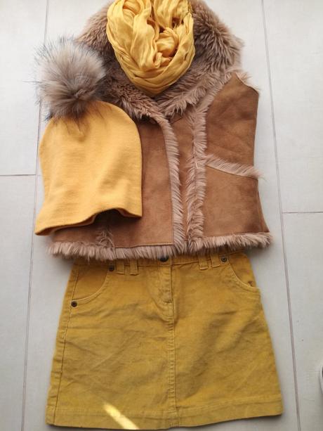 Vesticka, marks & spencer,116