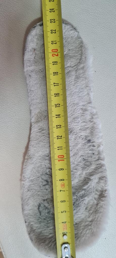 Snehule tretorn, 35