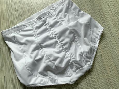 Sťahujúce nohavičky/by, l