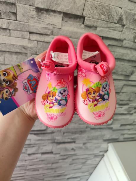 Nové topánočky do vody paw patrol, 23