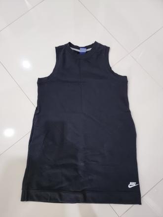 Predám šaty nike, nike,l