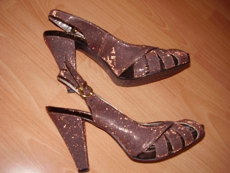 Spolocenske topanky, 40