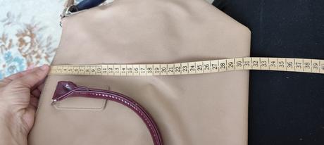 Veľká kabelka, atmosphere