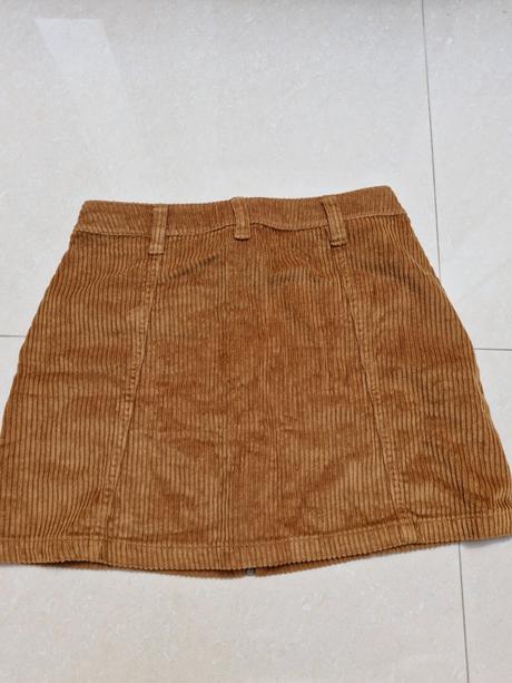 Menzestrova sukna bershka, bershka,s