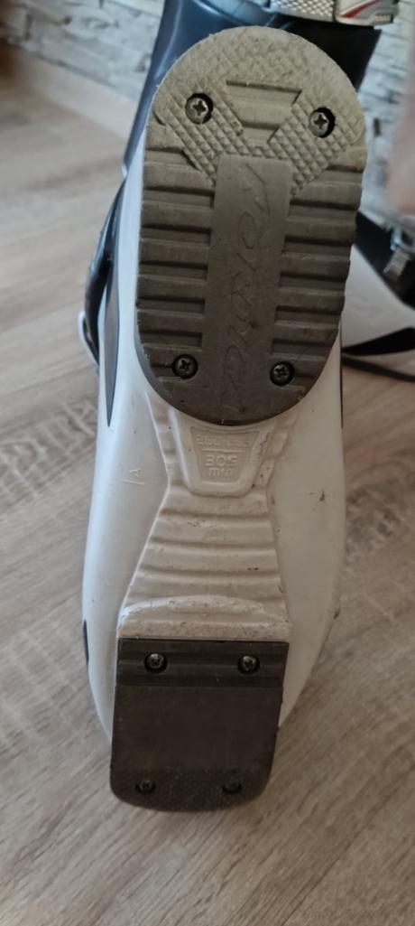 Dámske/dievčenské lyžiarky zn. nordica, nordica,37