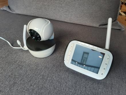 Baby pestunka motorola, motorola