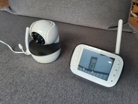 Baby pestunka motorola, motorola