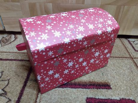 Predám papierovú darčekovú krabičku, 