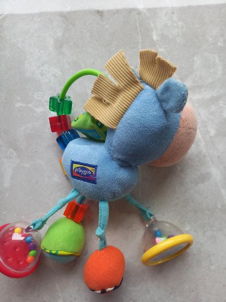 Hrací sobík do kočíka pre najmenších,