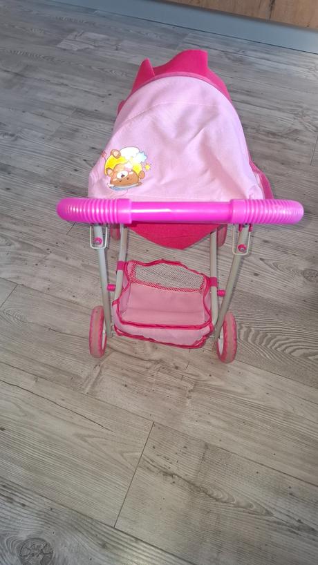 Kočík pre bábiky,