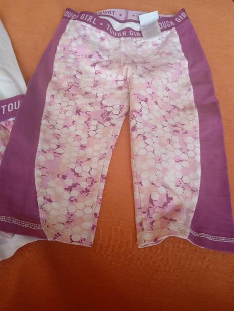 Kraťasy 134/140 6ks+legíny dlhé, 134