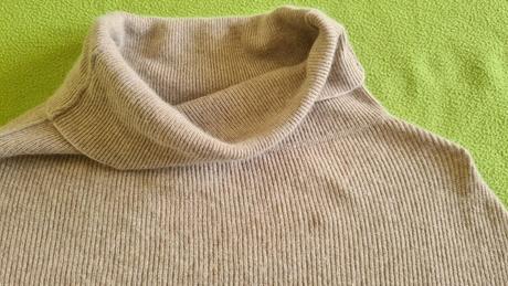 Pončo - pelerínka so strapcami, 146