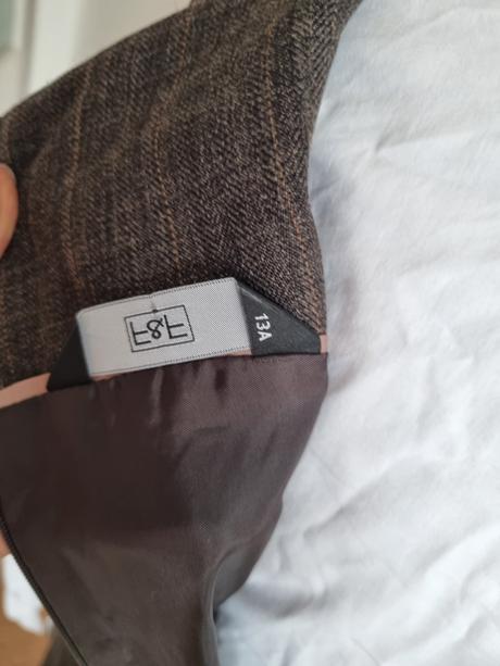 Hnedé biznis šaty bez blúzky veľ. 40, f&f,40