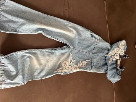 Nohavicovy overal, 122