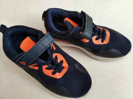 Tenisky junior league, 31