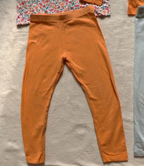 2x súpravy (tričko+legíny), lupilu,98