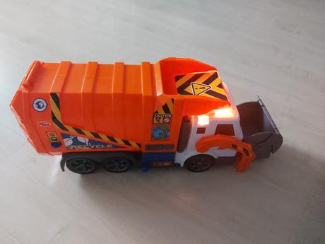 Smetiarske auto velke, 