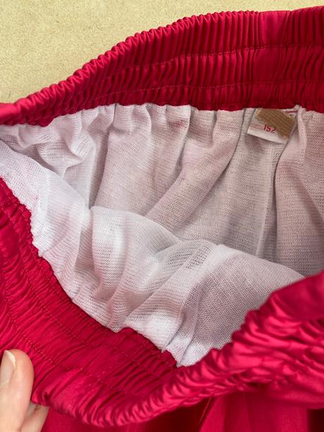 Sustiakove nohavice, 152