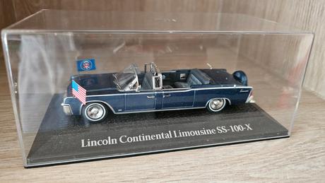 Lincoln continental limousine ss- 100- x., 