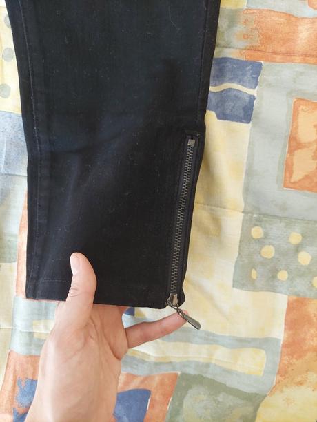 Rifle pod kolena, cierne, velkost s, obtiahnute, s