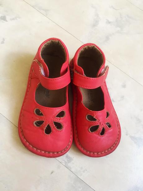 Kotníkové sandálky na suchý zips, 22