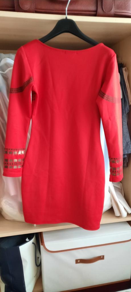 Cervene top saty, m
