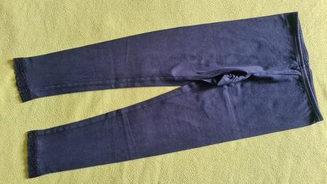 Legíny s čipkou, 146