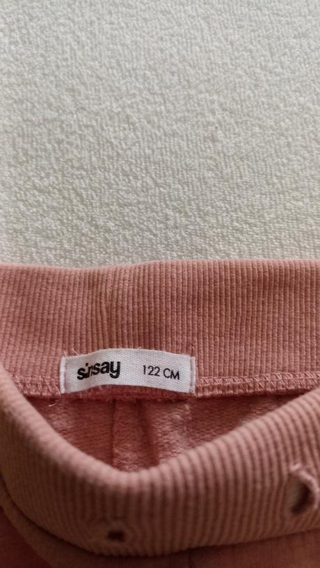 Mikiny a tepláky veľ.122, sinsay,122