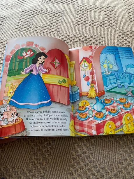 Modrá kniha rozprávok moje prvé čítanie,