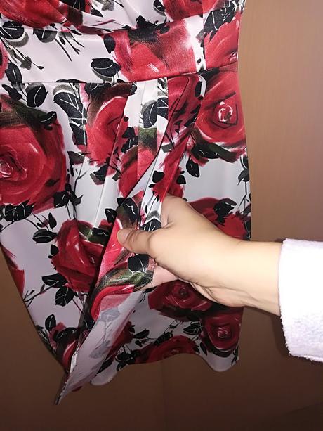 Krásne spolocenske kratke saty, s