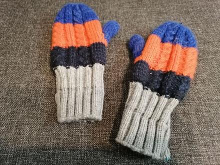 Zateplené rukavice, 98