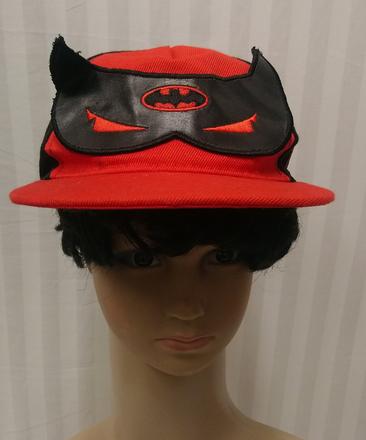 Červeno čierna šiltovka batman č. 508, 50-54 cm,