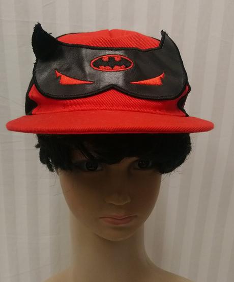 Červeno čierna šiltovka batman č. 508, 50-54 cm,