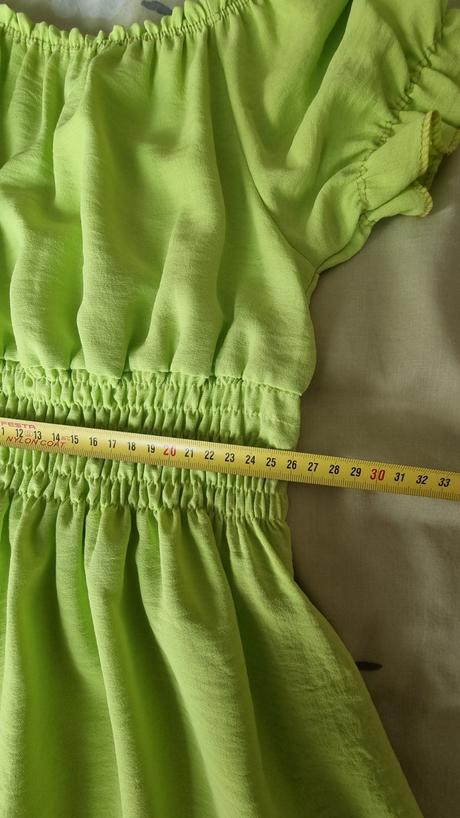 Šaty nenosené, 146