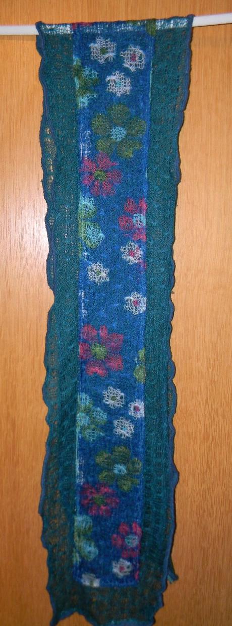 Ľahší šál /akryl/, 