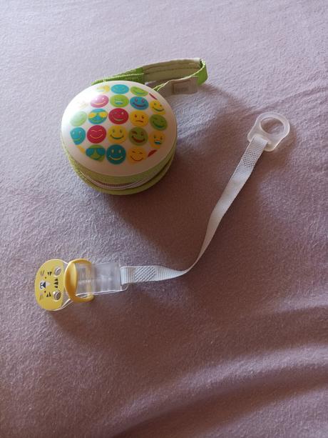 Cestovný obal na cumlík, mam