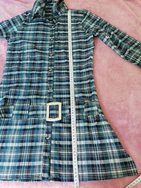 Predĺžená košeľa, 40