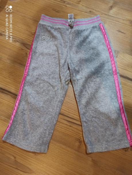 Šedé tepláky, st. bernard,92