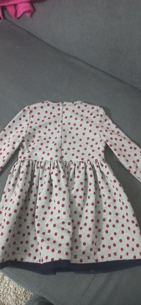 Šaty s dlhým rukávom, 98