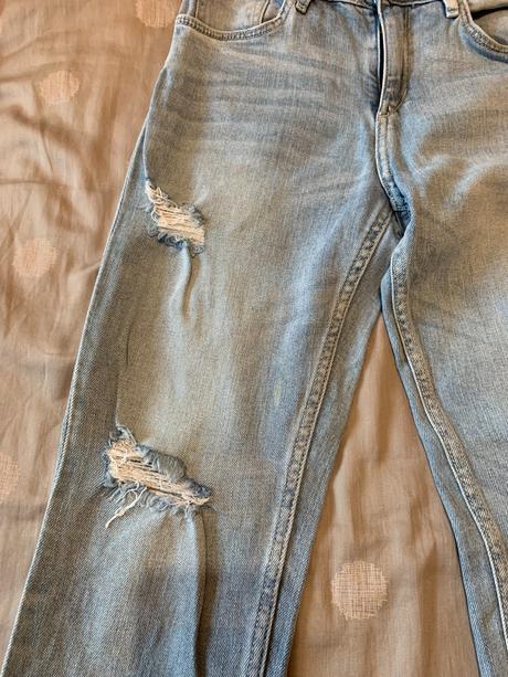 Roztrhané džínsy, h&m,134