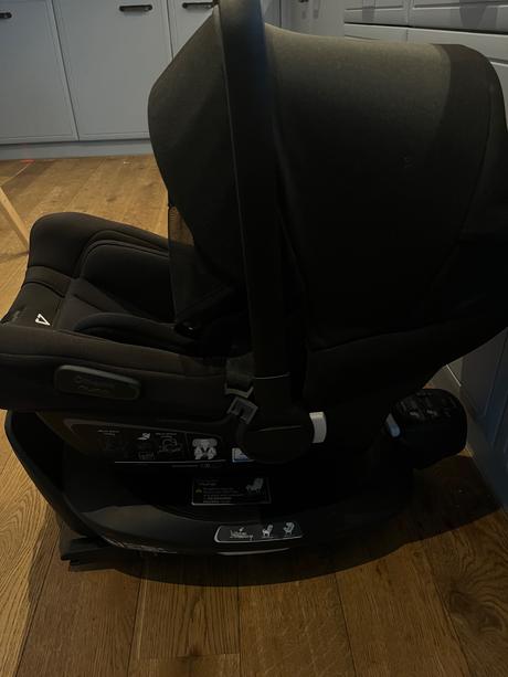 Autosedačka bugaboo turtle air, nuna