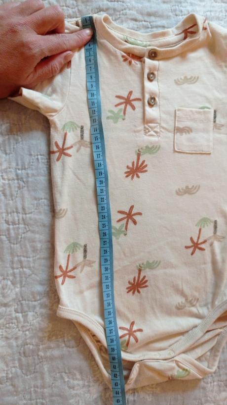 Body s gombíkmi, sinsay,98