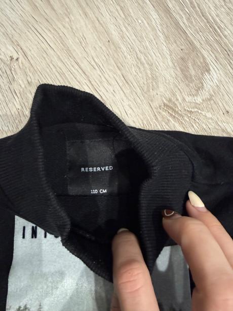 Tricko reserved, reserved,110