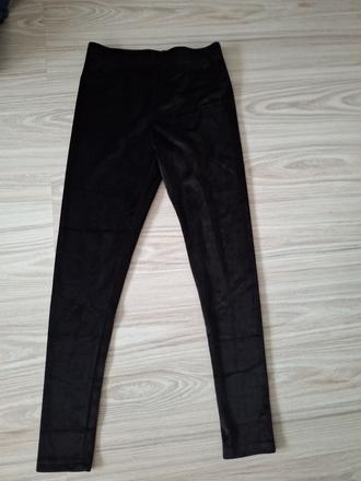 Elastické nohavice, 146